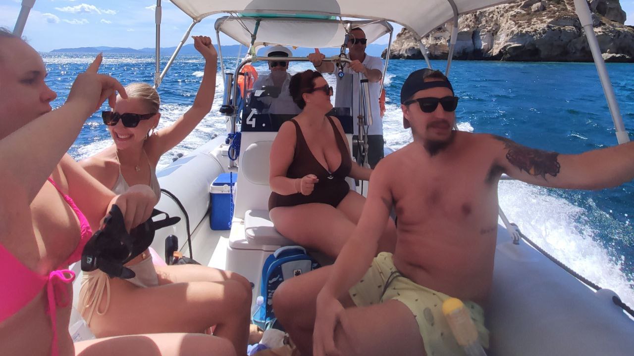 Momenti a bordo durante il tour